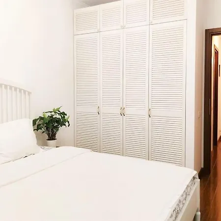 Cosy Boutique 61 Sqm - Private Parking - Ten Blocks Appartement *