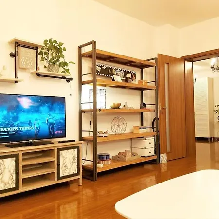 Cosy Boutique 61 Sqm - Private Parking - Ten Blocks Appartement Boekarest