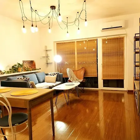 Cosy Boutique 61 Sqm - Private Parking - Ten Blocks דירה בוקרשט