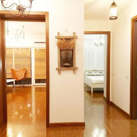 Cosy Boutique 61 Sqm - Private Parking - Ten Blocks בוקרשט