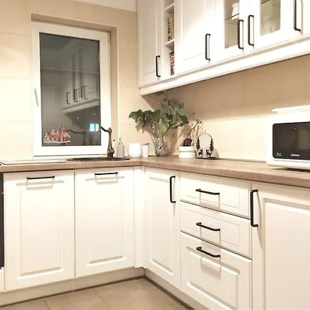 Cosy Boutique 61 Sqm - Private Parking - Ten Blocks *