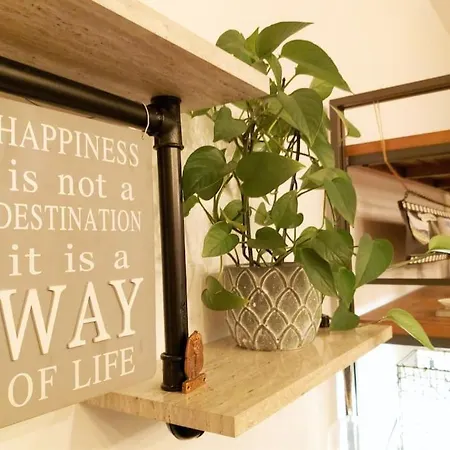Cosy Boutique 61 Sqm - Private Parking - Ten Blocks Apartment *
